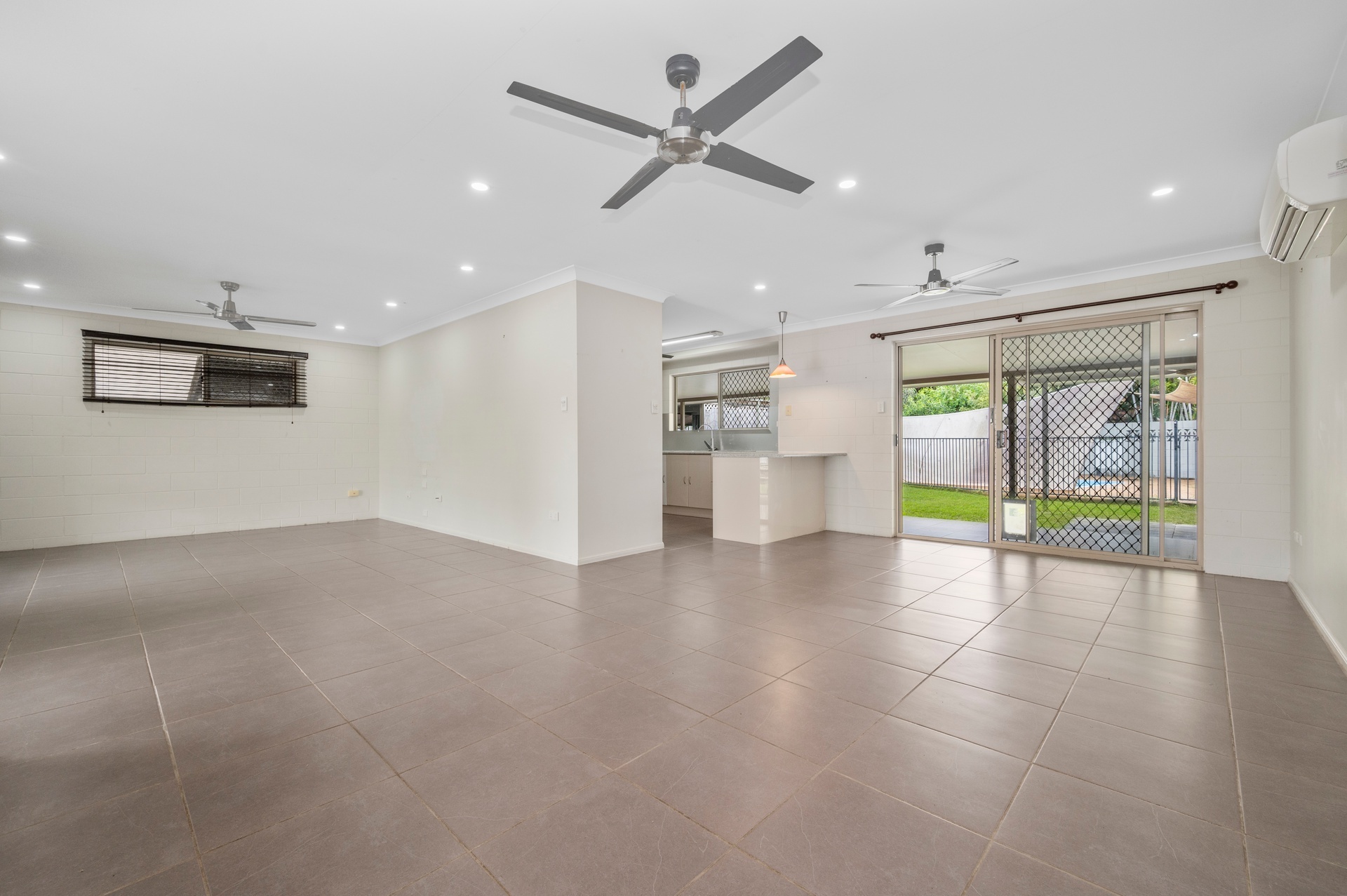 31 Yolanda Dr, ANNANDALE QLD 4814