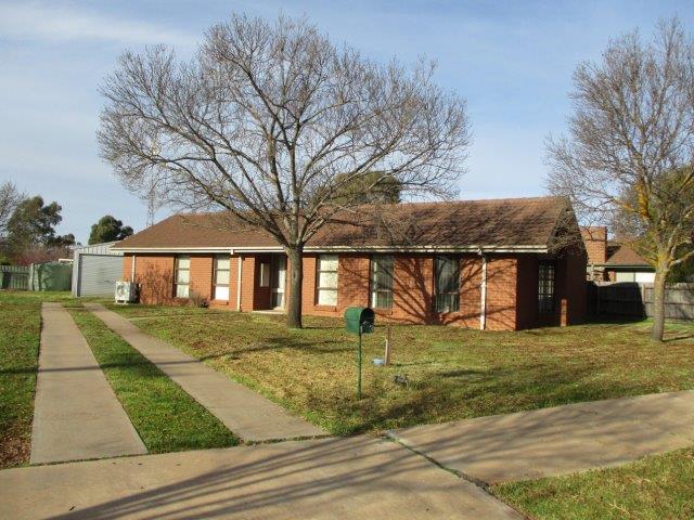 13 Allen Street, DONALD VIC 3480