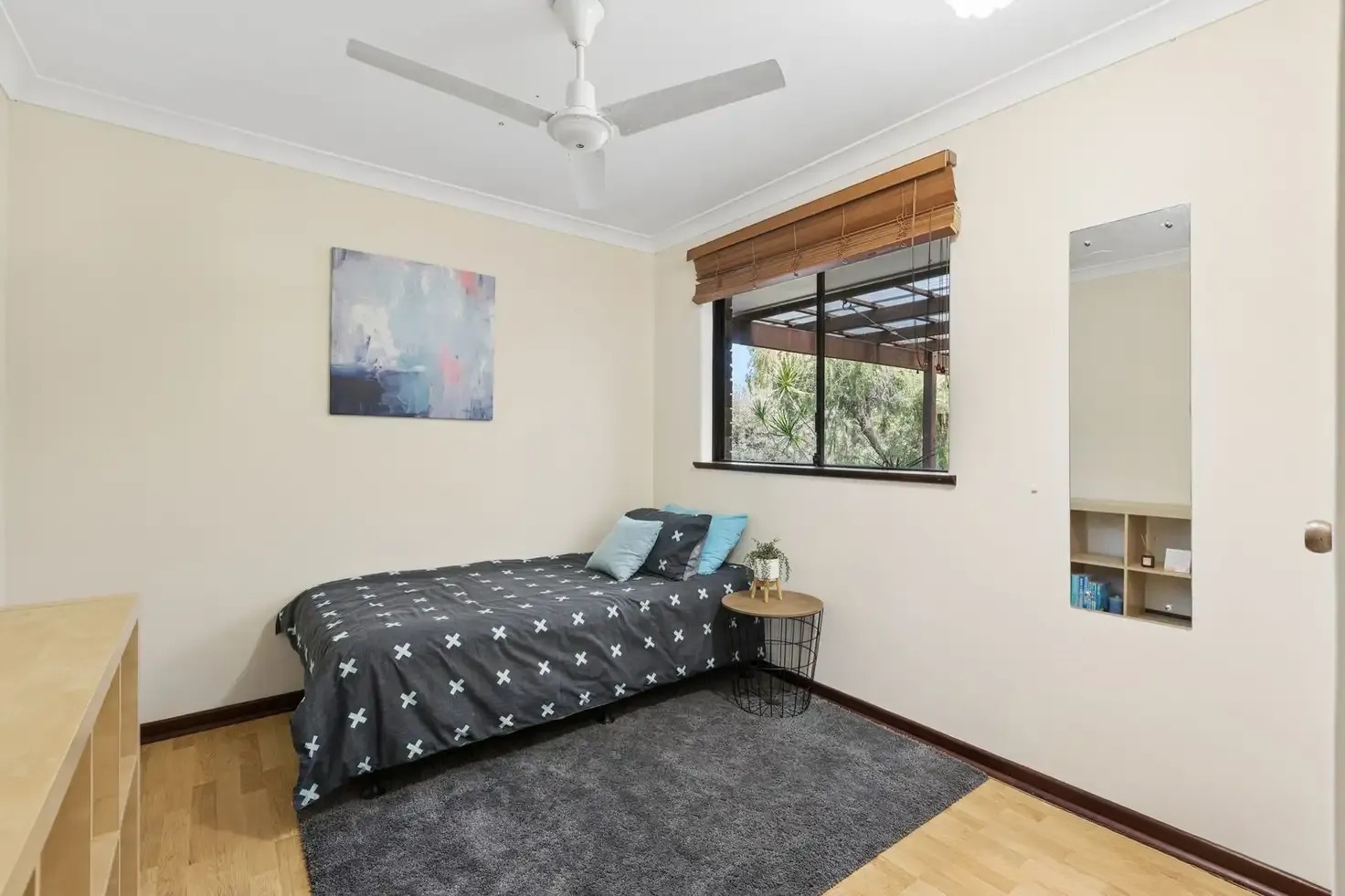 38 Bridgewater Dr Kallaroo WA 6025