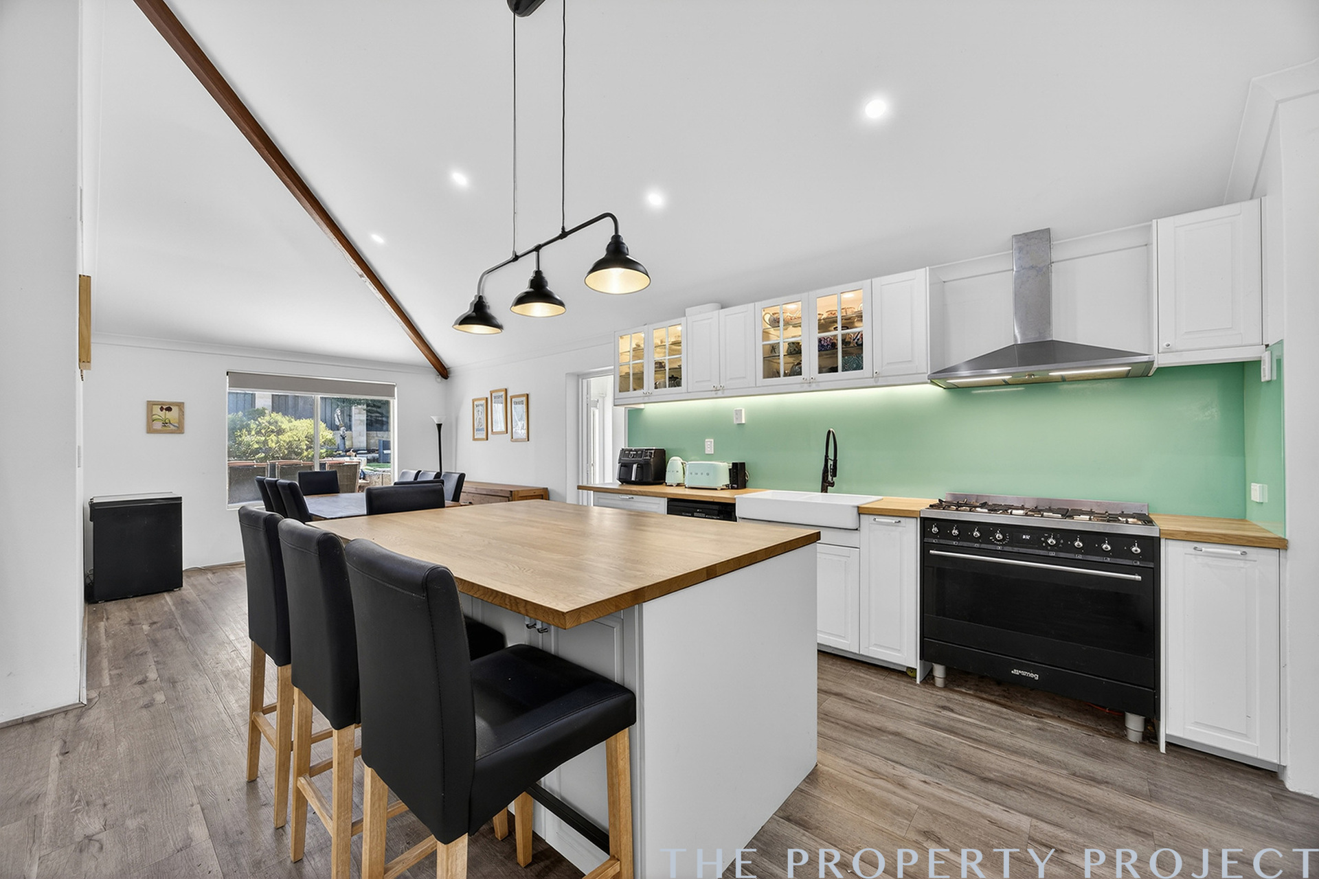 4 Rosneath Terrace Kinross WA 6028