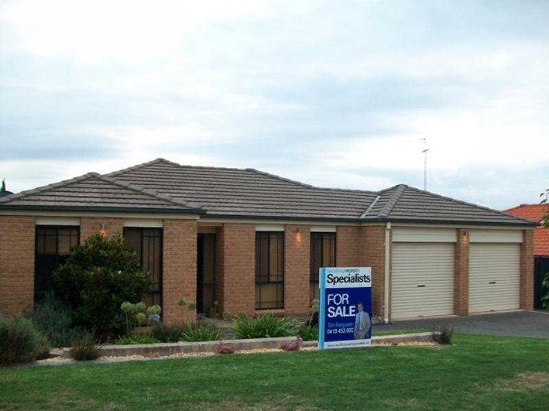 10 Hilltop Ave, CURRANS HILL NSW 2567