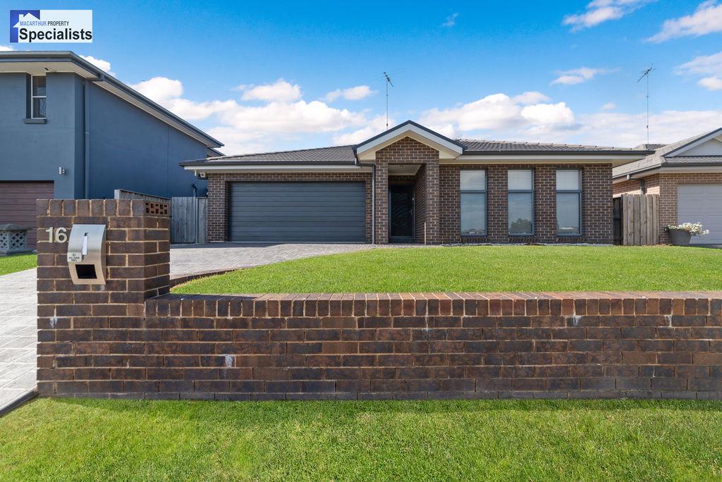 16 Liz Kernohan Drive, ELDERSLIE NSW 2570