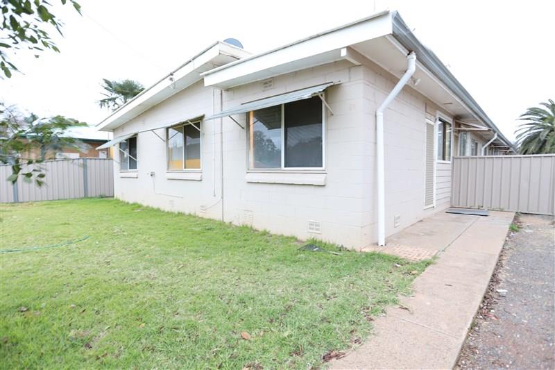 1 / 89 Farnell Street, FORBES NSW 2871