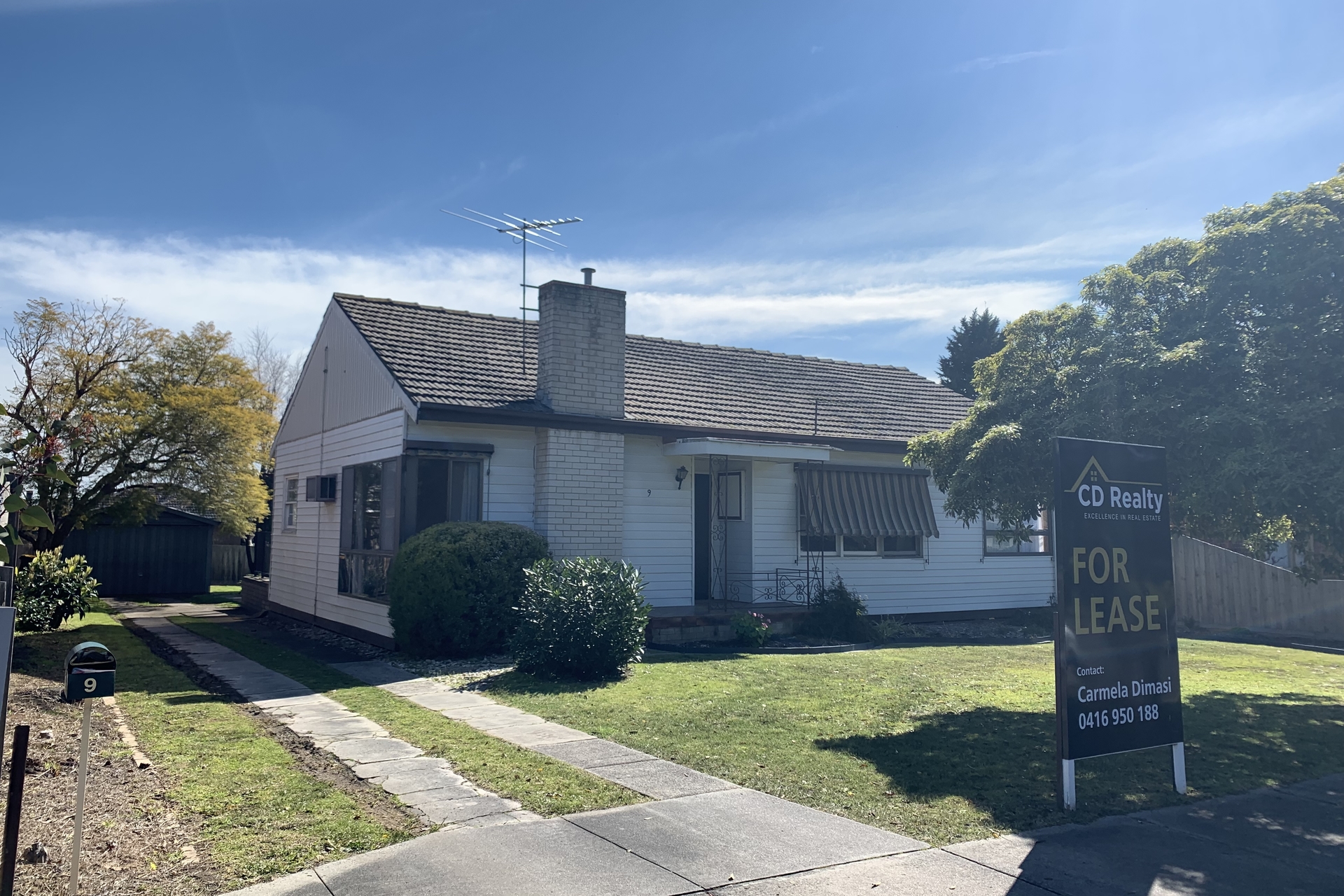 9 Viewbank Road, MOUNT WAVERLEY VIC 3149