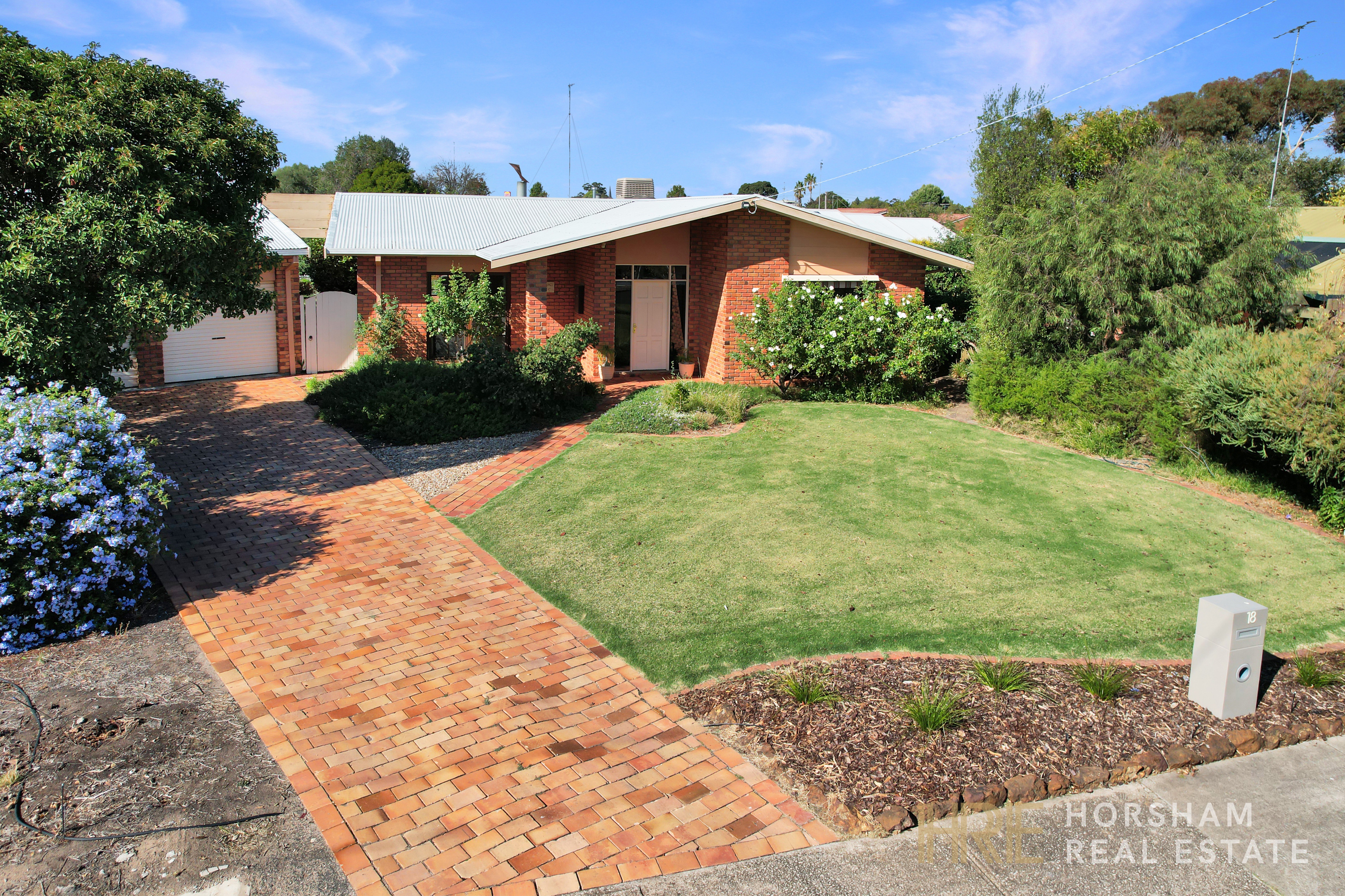 18 James Street, HORSHAM VIC 3400