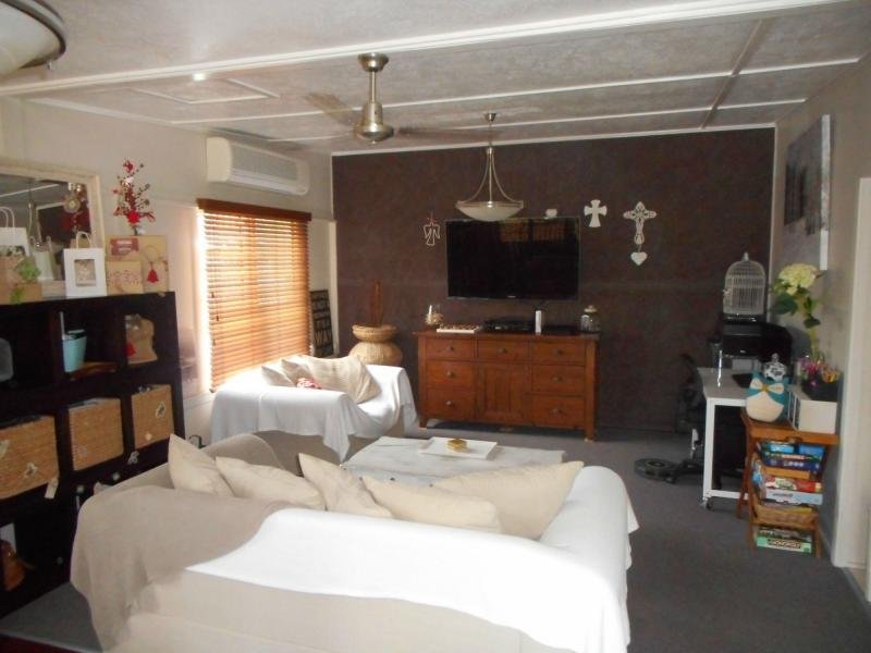 132 Goodwin Street, CURRAJONG QLD 4812