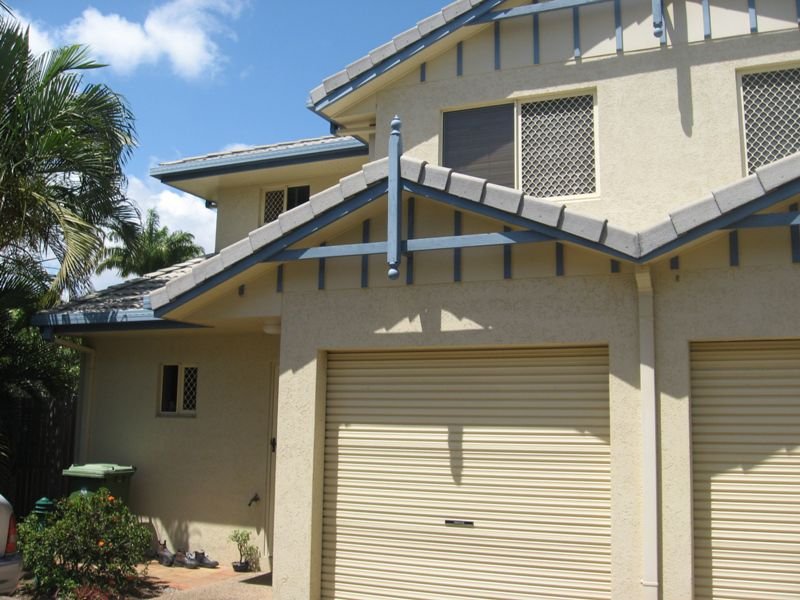 4 / 11 China Street, MUNDINGBURRA QLD 4812