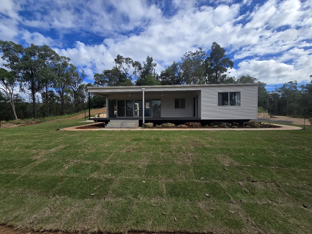 23 Debra Street, WITHCOTT QLD 4352