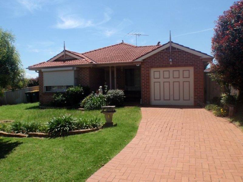 1 Parkholme Cres, ENGLORIE PARK NSW 2560