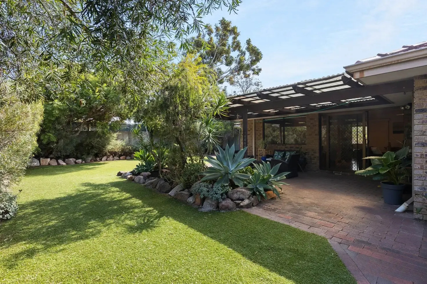 38 Bridgewater Dr Kallaroo WA 6025