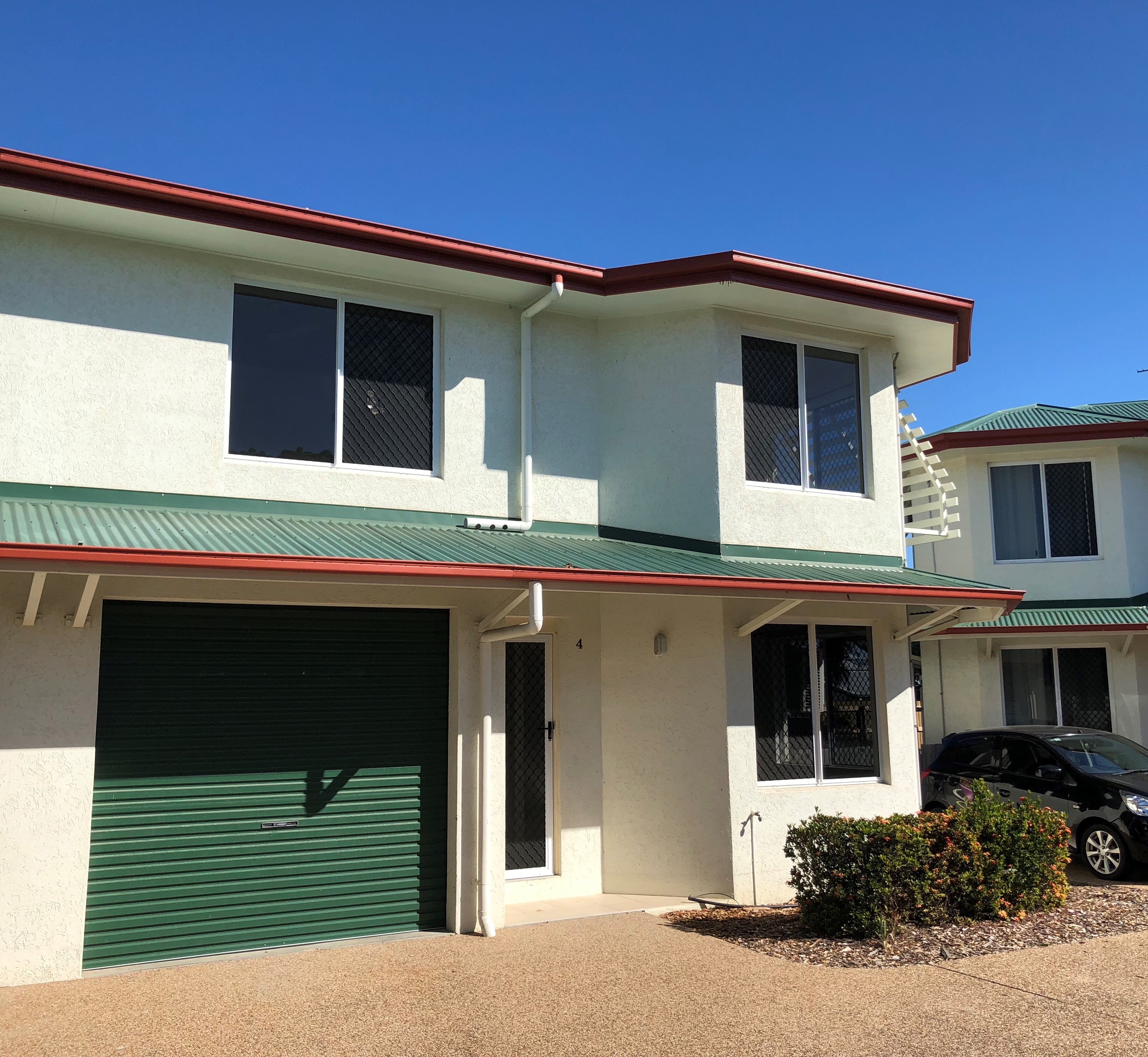 4 / 26 Derby St, PIMLICO QLD 4812