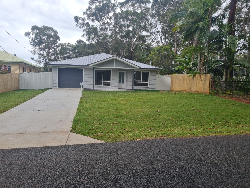 81 CHANNEL STREET, RUSSELL ISLAND QLD 4184