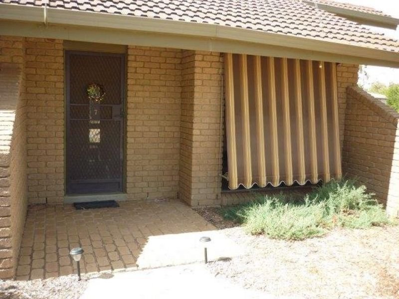 7 / 2 Sanders Street, RAINBOW VIC 3424