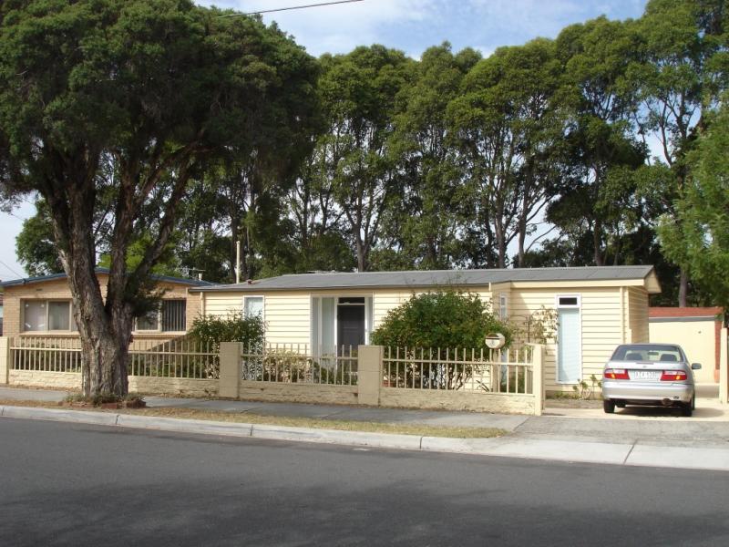 3 Phillip Avenue, SPRINGVALE VIC 3171