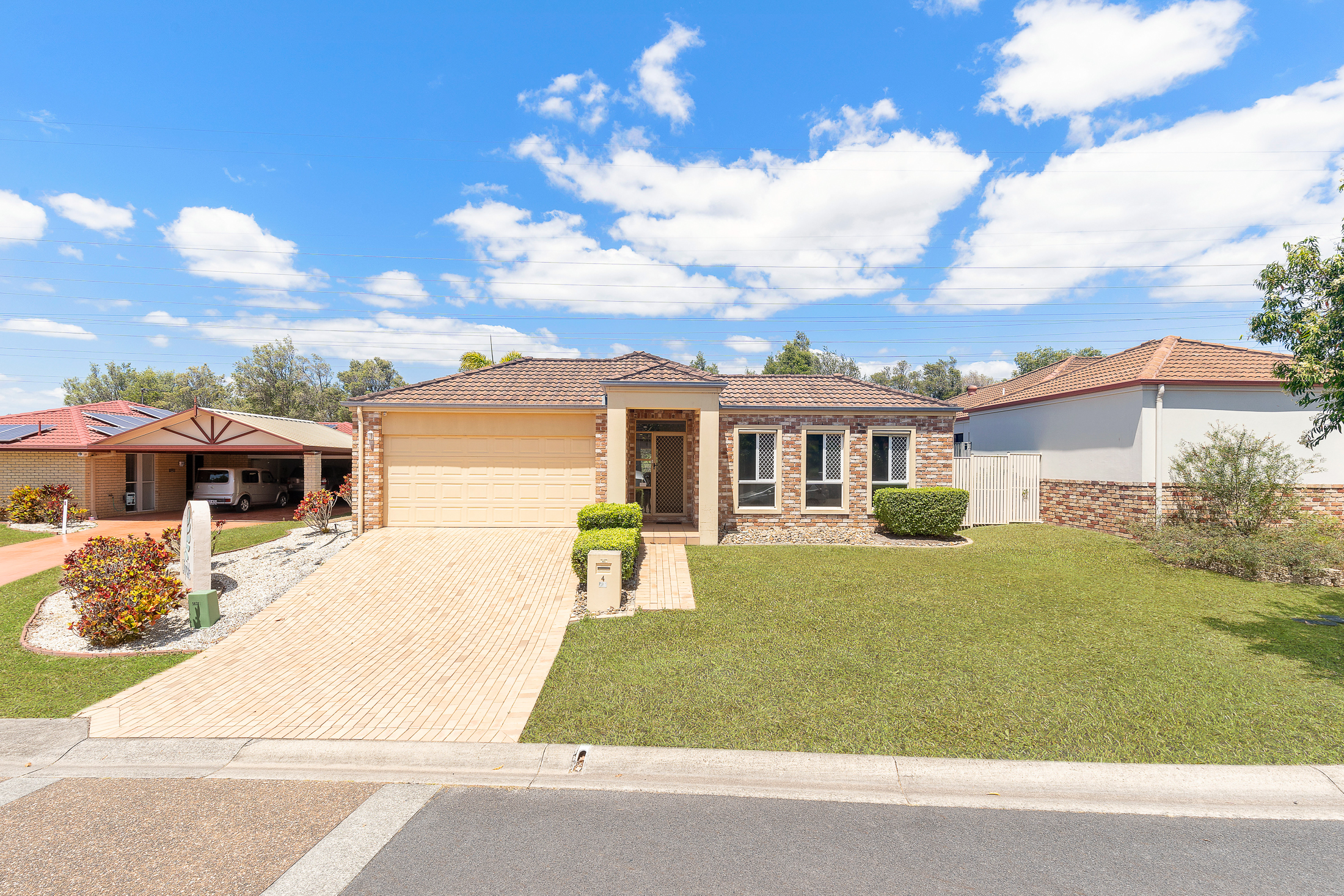 4 Corina Close, ROBINA QLD 4226