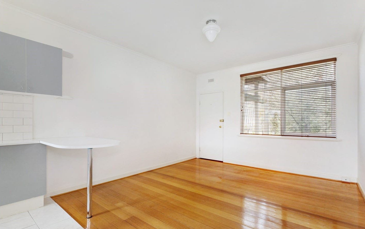 7 / 4 Charlotte Place, ST KILDA VIC 3182