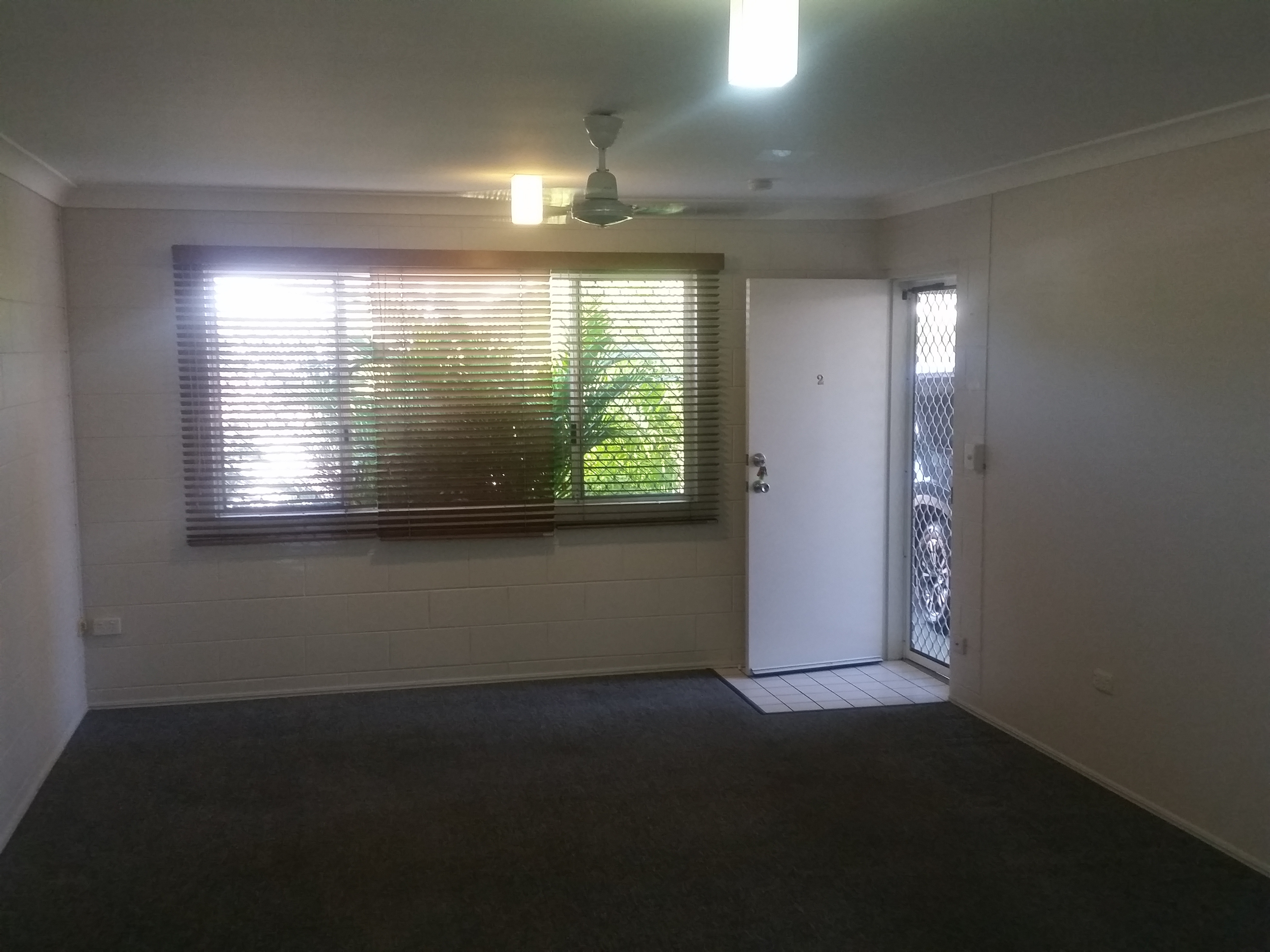 Unit 2 / 307 Pinnacle Dr, RASMUSSEN QLD 4815
