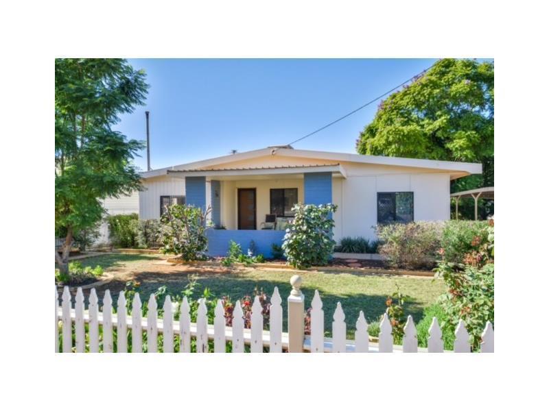 25 Lewis Street, LAMINGTON WA 6430