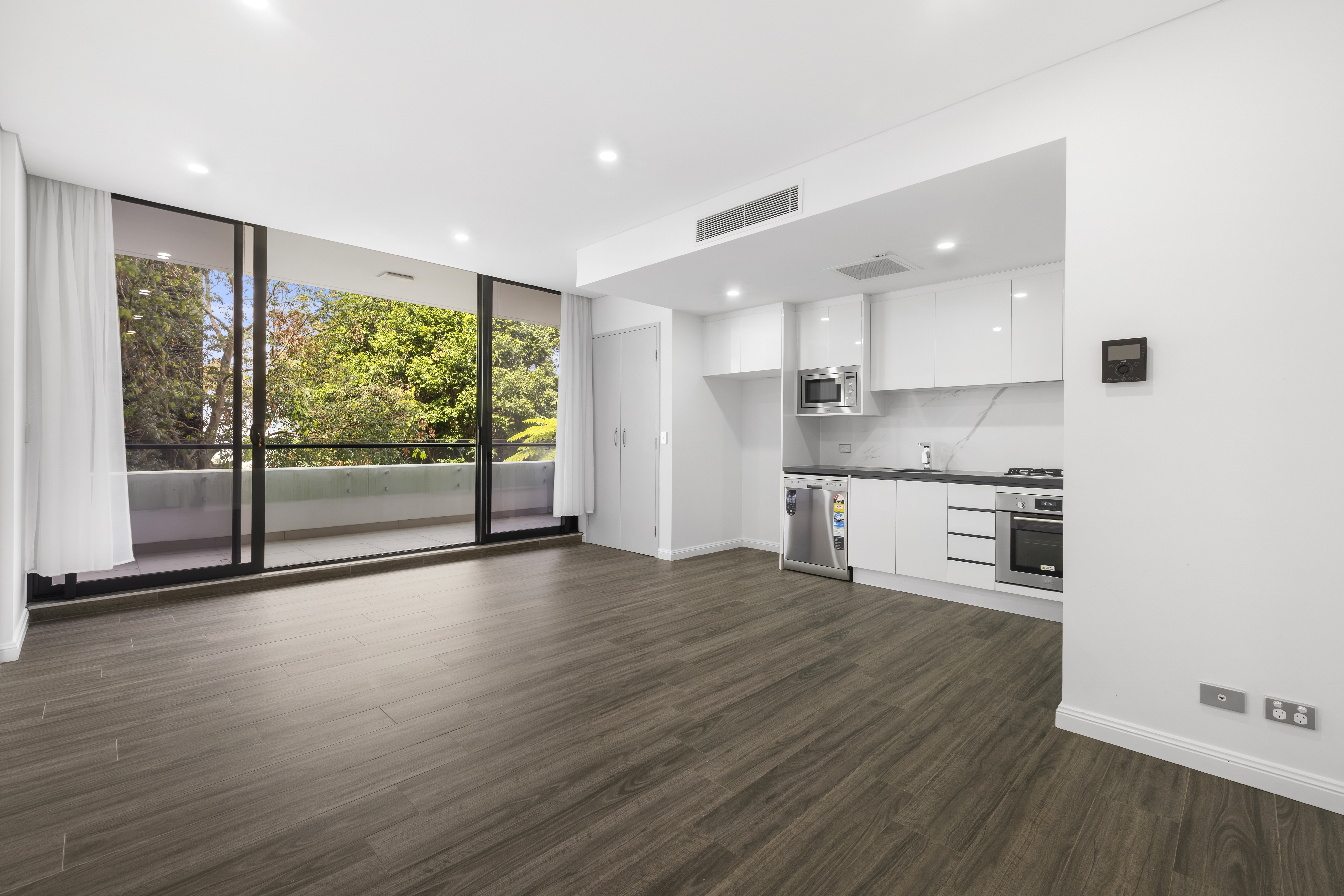 112/54 Rosebery Ave, Rosebery For Lease by The Gallery Real Estate - image 2