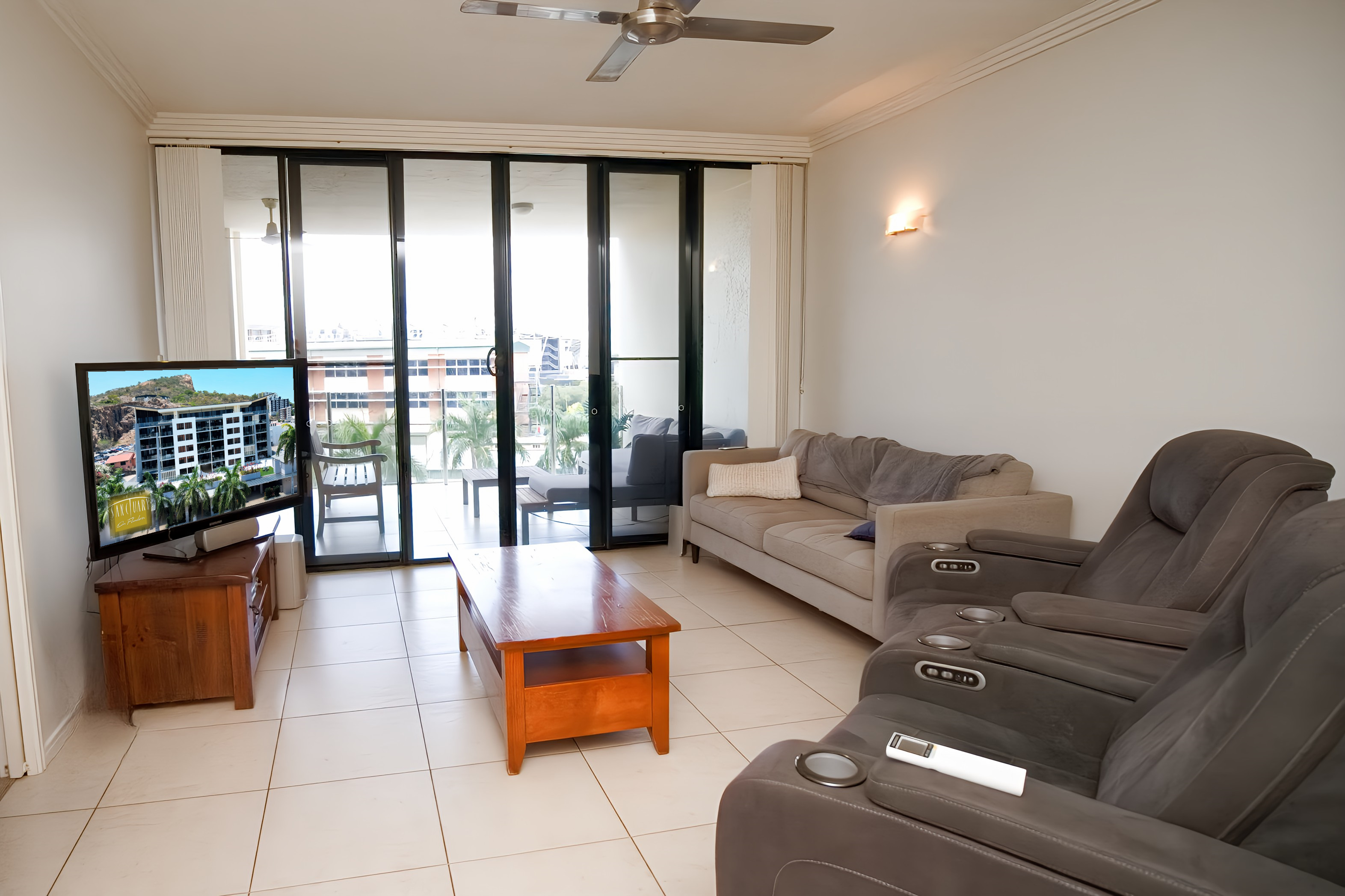 115 / 330 Sturt St, TOWNSVILLE CITY QLD 4810