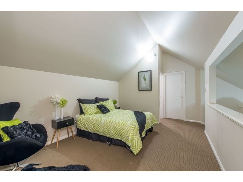 3 Kennerly St Cloverdale WA 6105