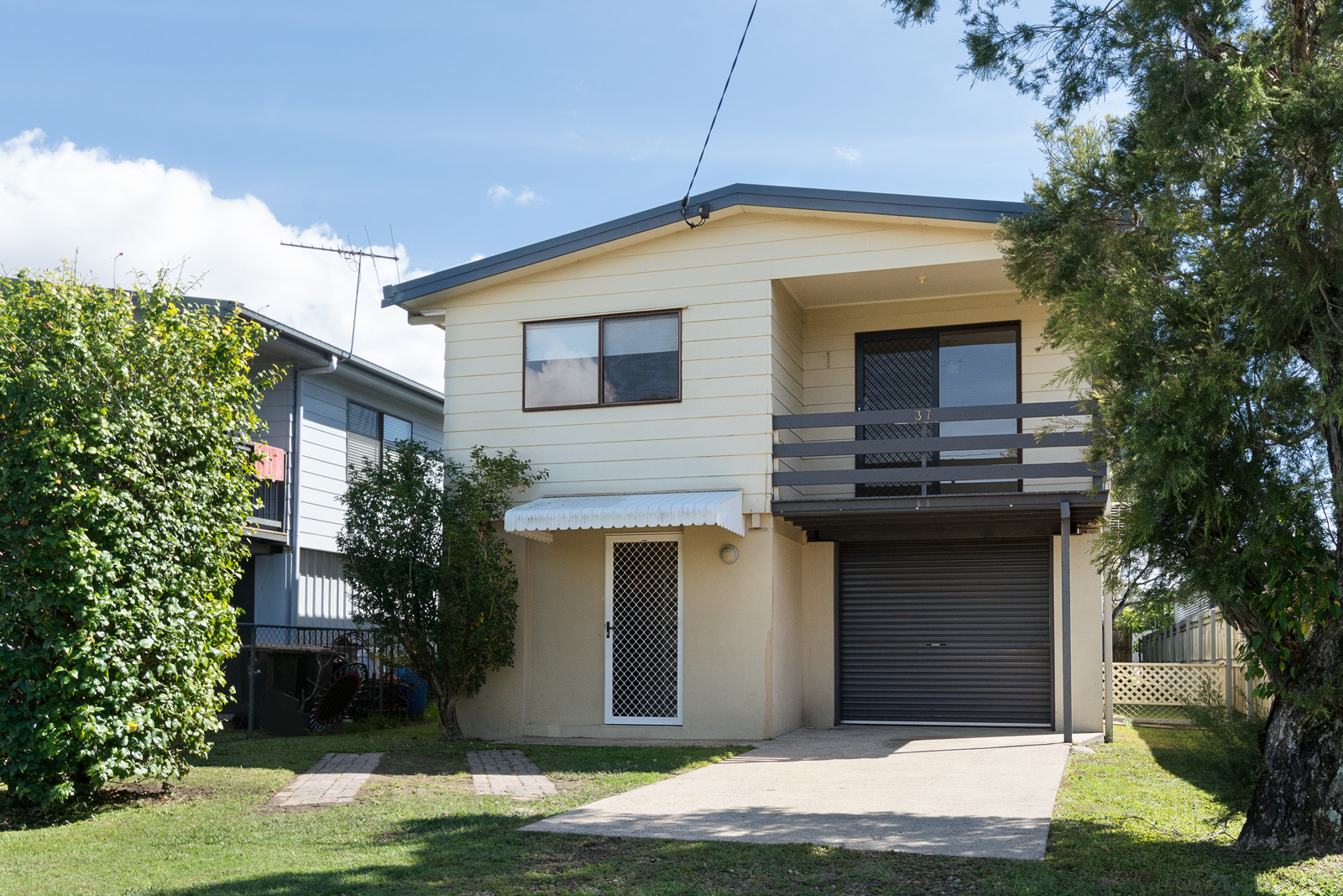 37 Burralong Street, DEAGON QLD 4017