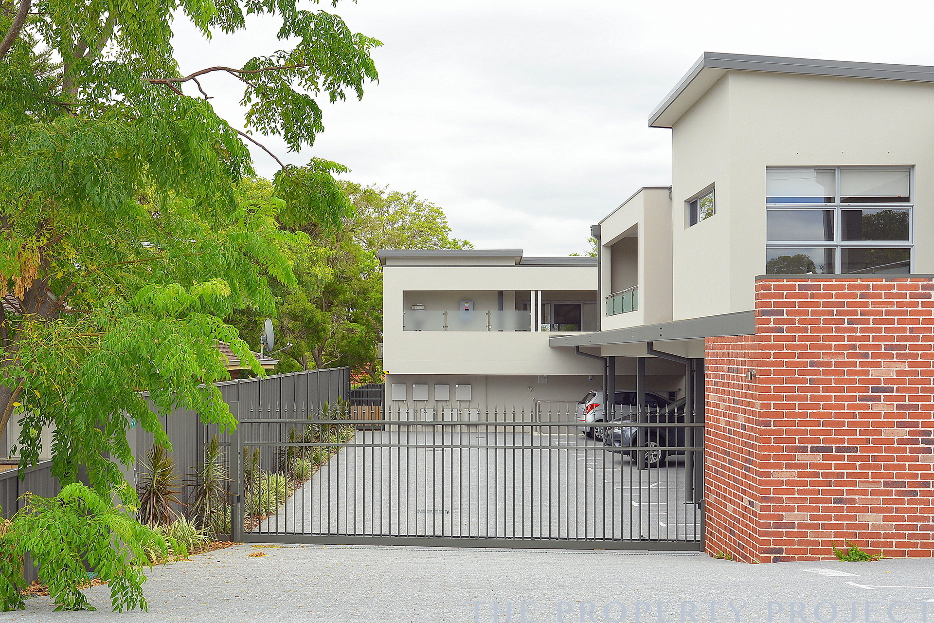 8 32 Halley Street Innaloo WA 6018