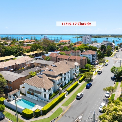 11 / 15 Clark Street, BIGGERA WATERS QLD 4216