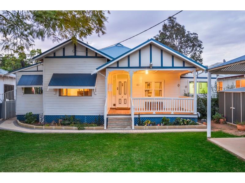 22 Hare Street, LAMINGTON WA 6430
