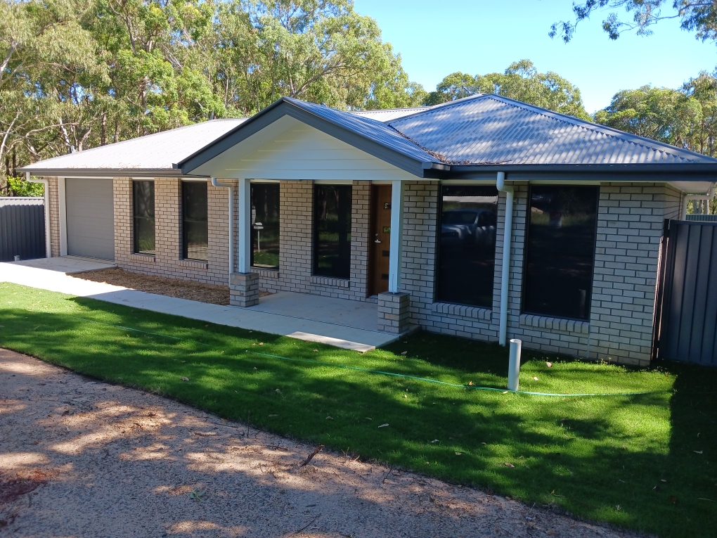 41 Cassandra Avenue, RUSSELL ISLAND QLD 4184
