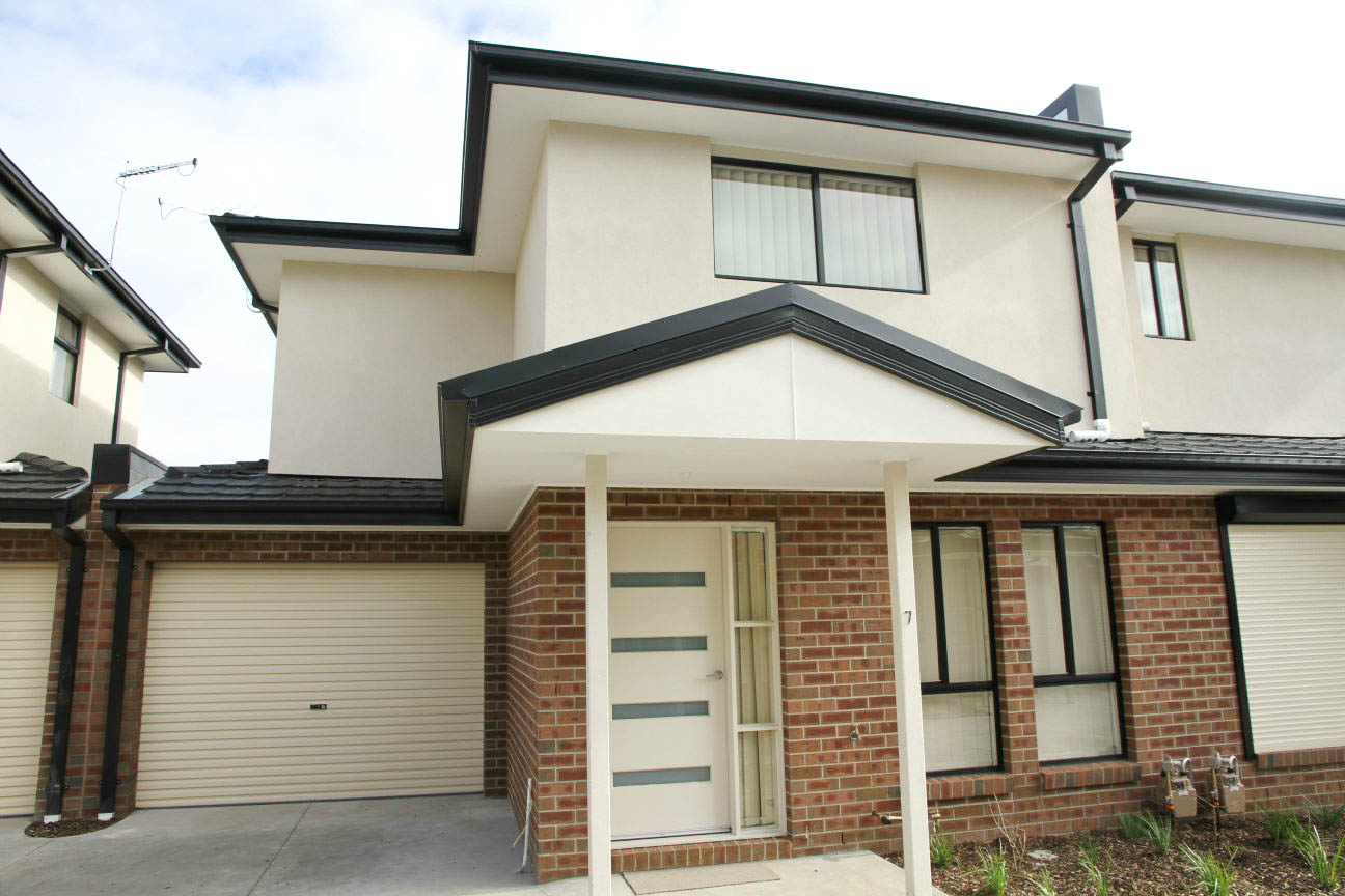 7 / 69-71 Frawley Road, HALLAM VIC 3803