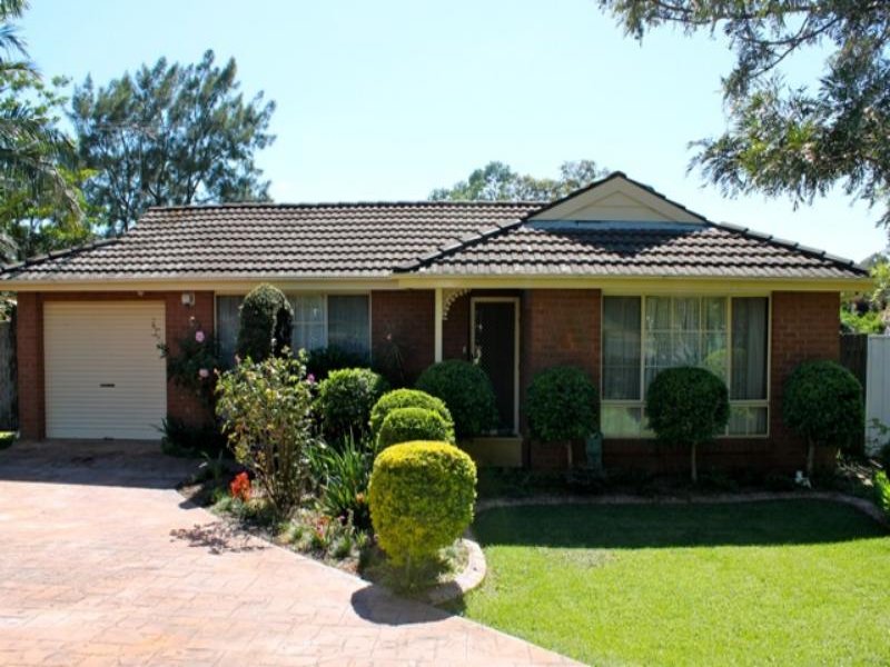 6 Fabian Pl, ROSEMEADOW NSW 2560