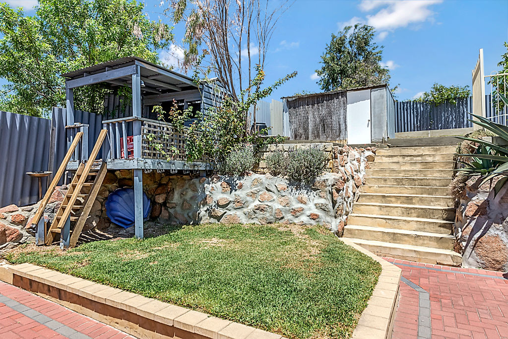 11 Culwalla Close Kallaroo WA 6025