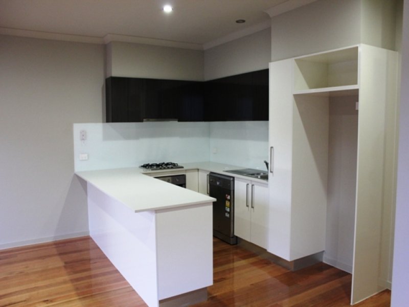 8 / 4 Davis Street, PRESTON VIC 3072