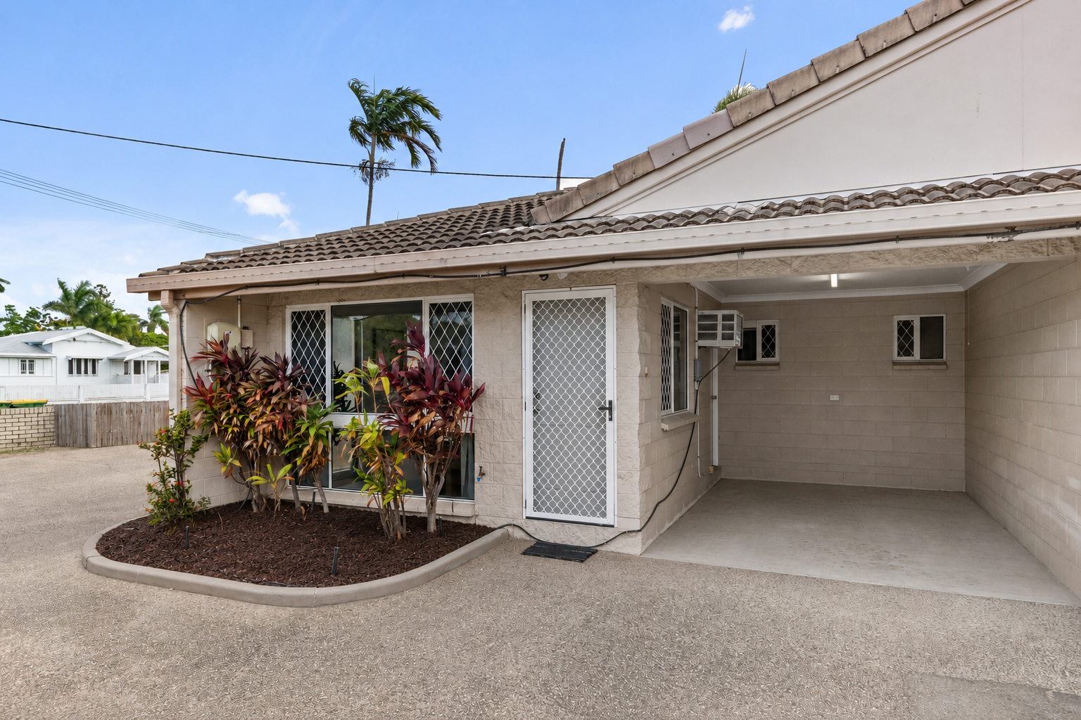 1 / 35 Granville Street, PIMLICO QLD 4812