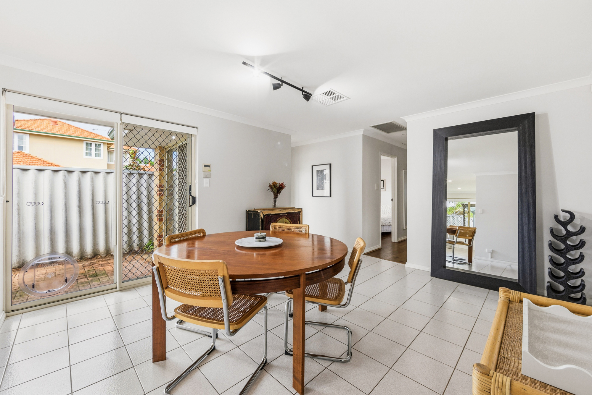 3 146 Shakespeare Ave Yokine WA 6060