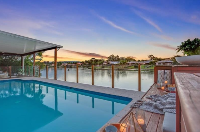 9 Malvern Place, ROBINA QLD 4226