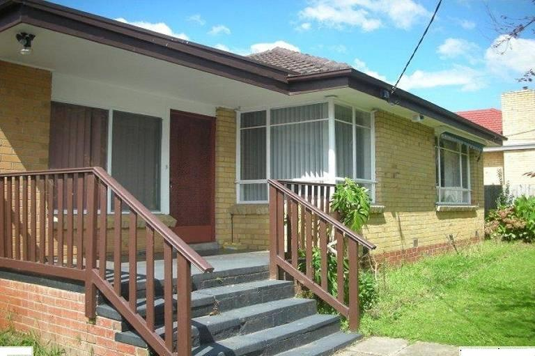 19 Longbrae Avenue, FOREST HILL VIC 3131
