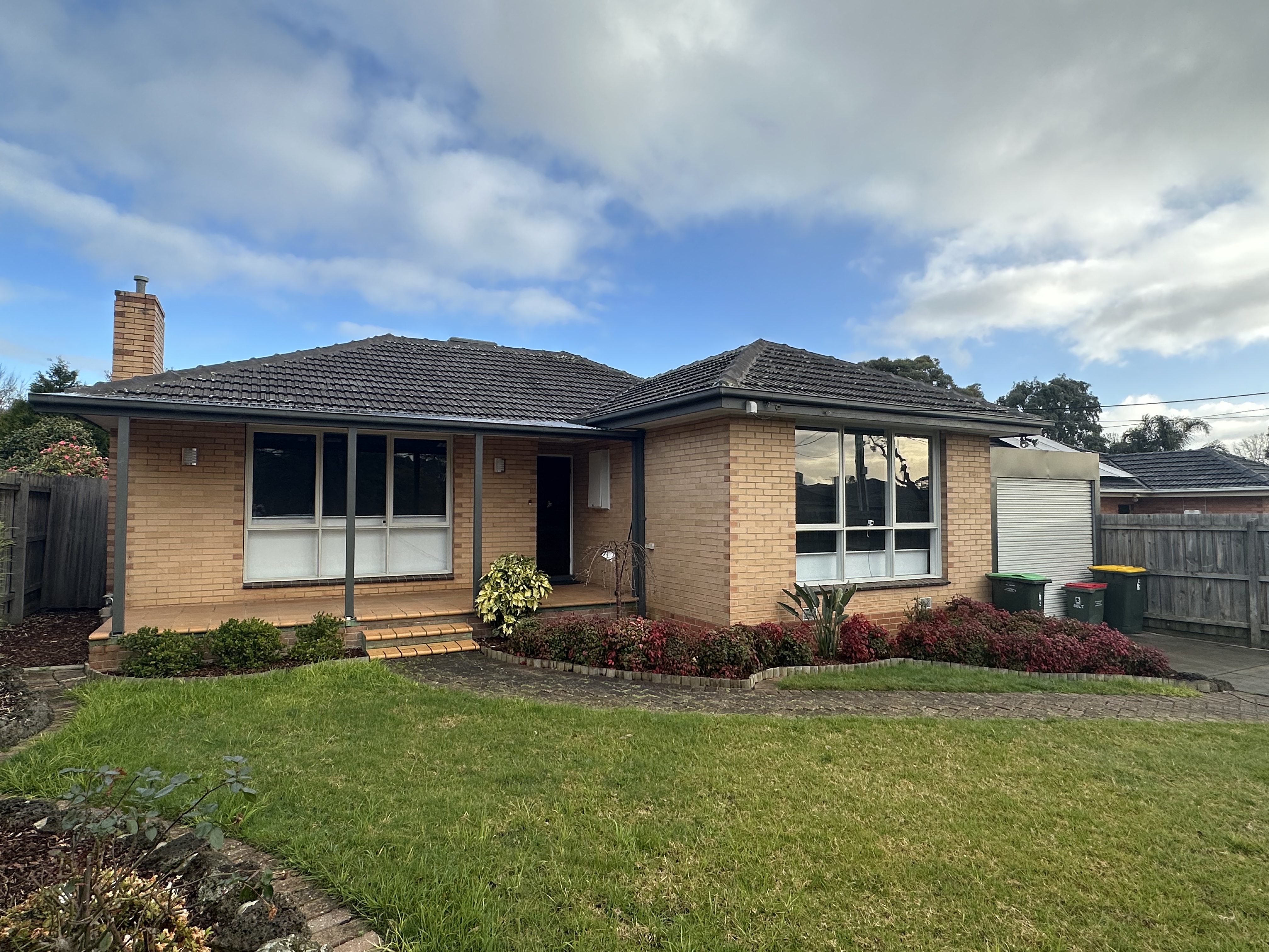 2 Avis Court, FOREST HILL VIC 3131