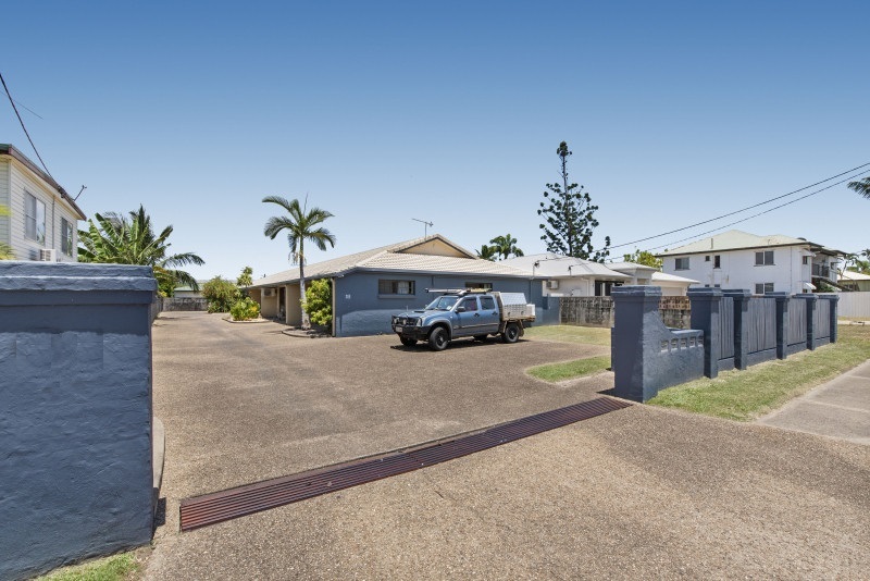 Unit 4 / 18 Percy St, WEST END QLD 4810