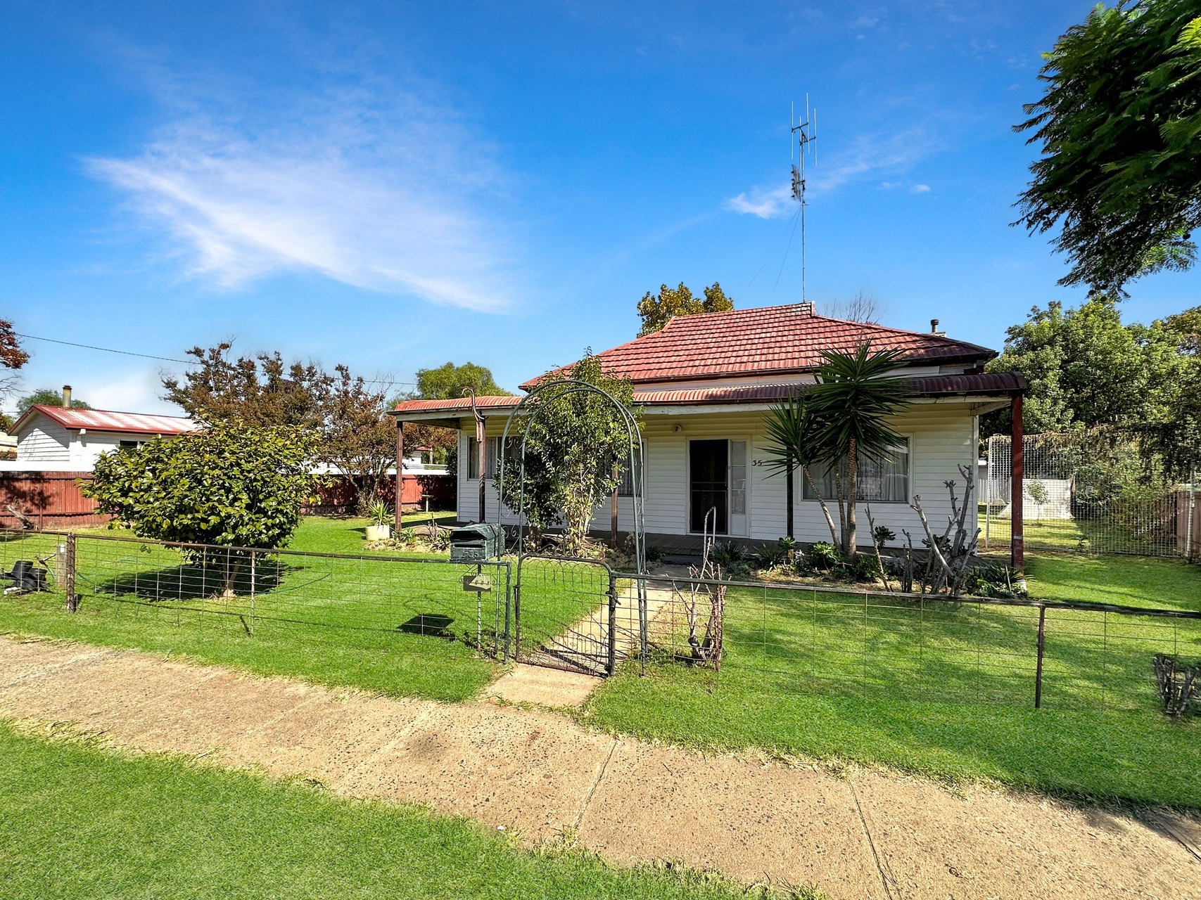 35 Jerilderie Street, BERRIGAN NSW 2712