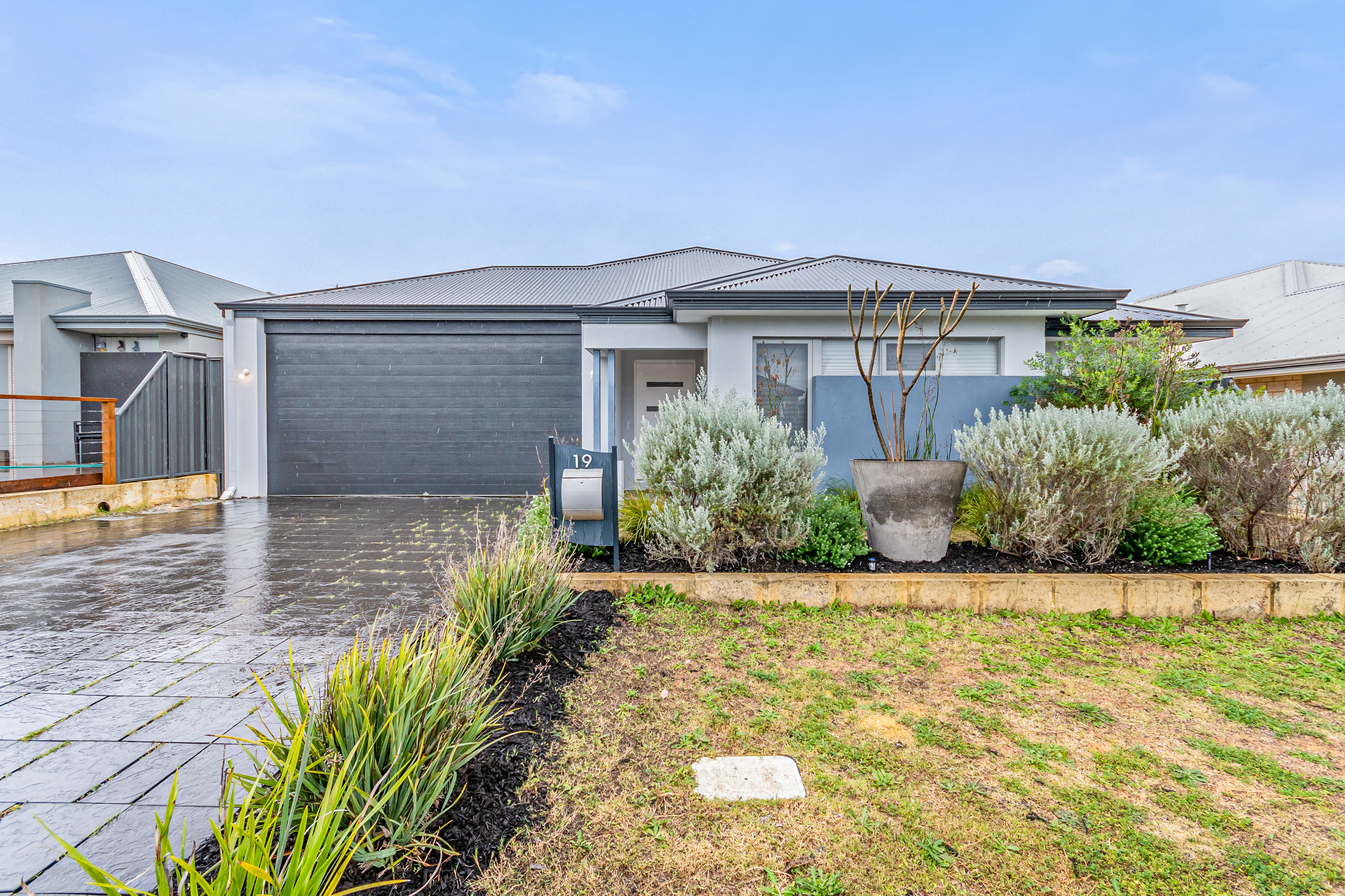 19 Dragonfly Road, BANKSIA GROVE WA 6031