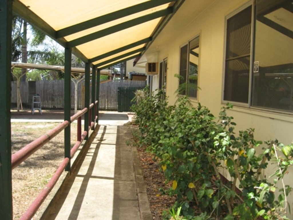 16 Edinburgh Drive, DEERAGUN QLD 4818