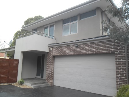 2 / 77 Larch Crescent, MOUNT WAVERLEY VIC 3149