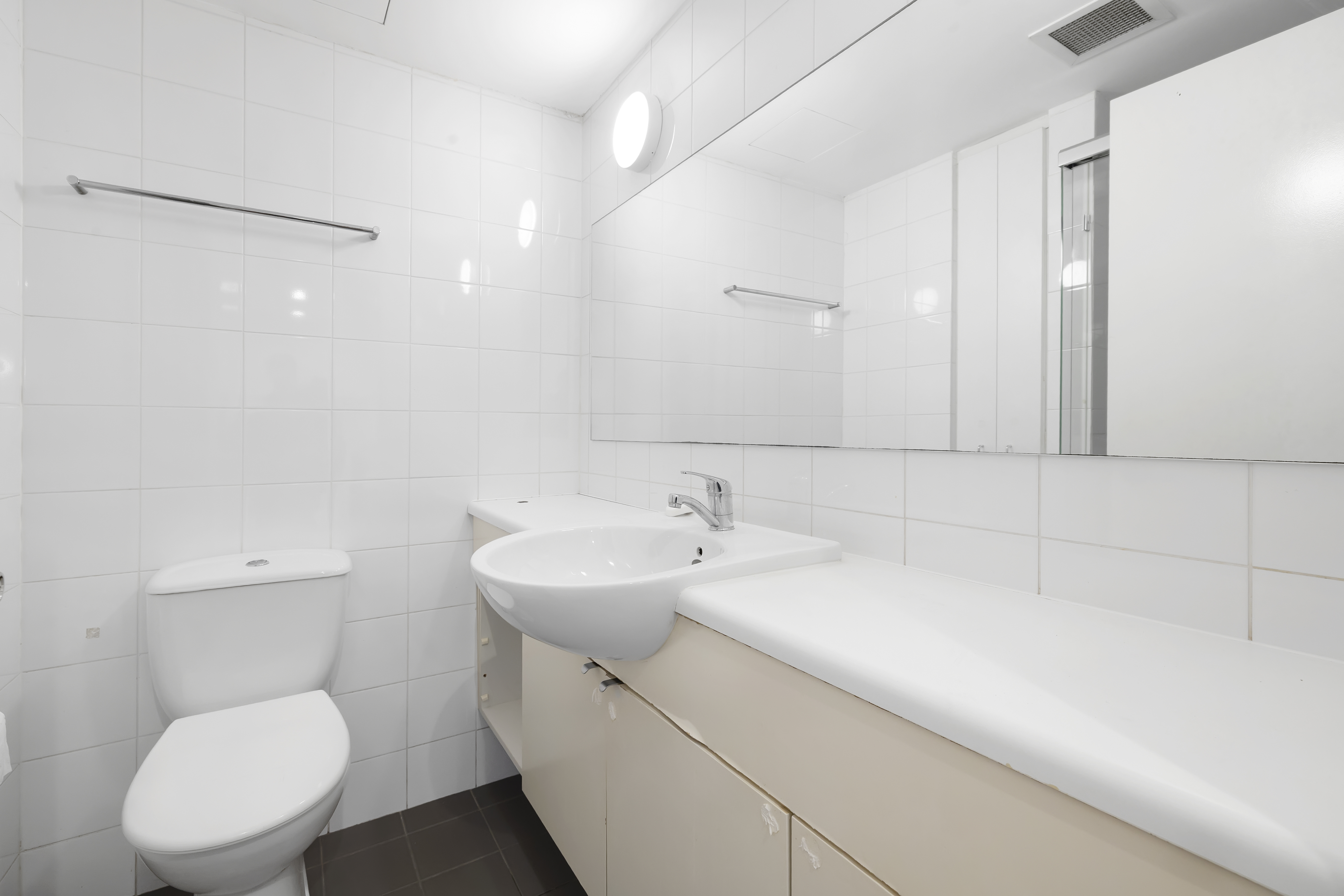 C420/6-8 Crescent Street, Redfern Leased by The Gallery Real Estate - image 4