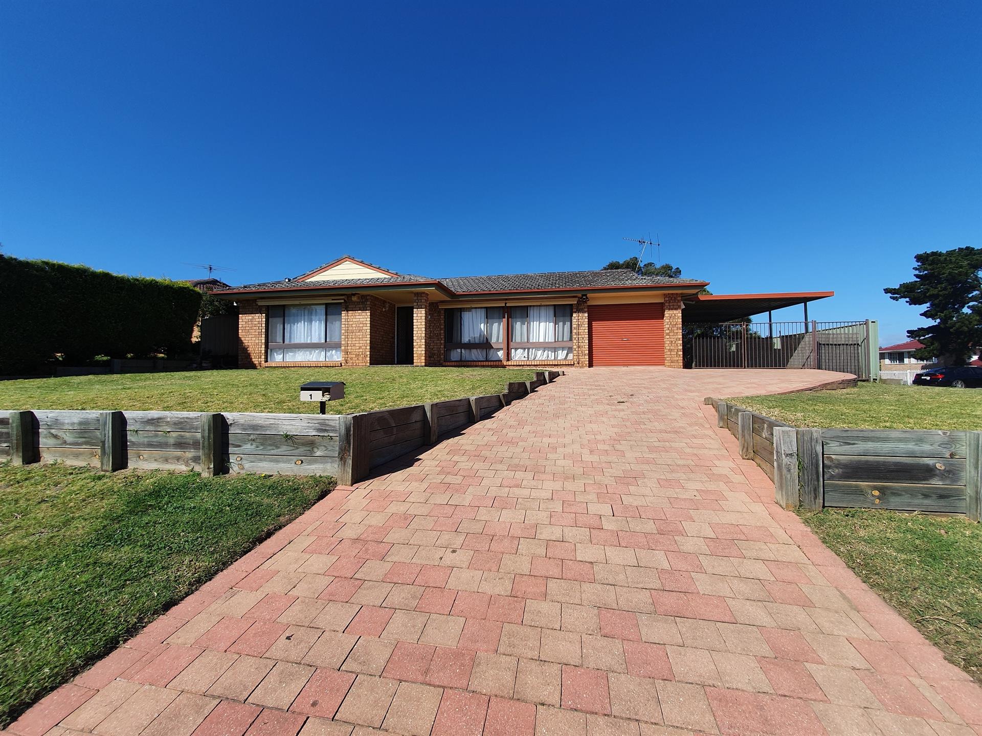 1 Brial Place, MINTO NSW 2566