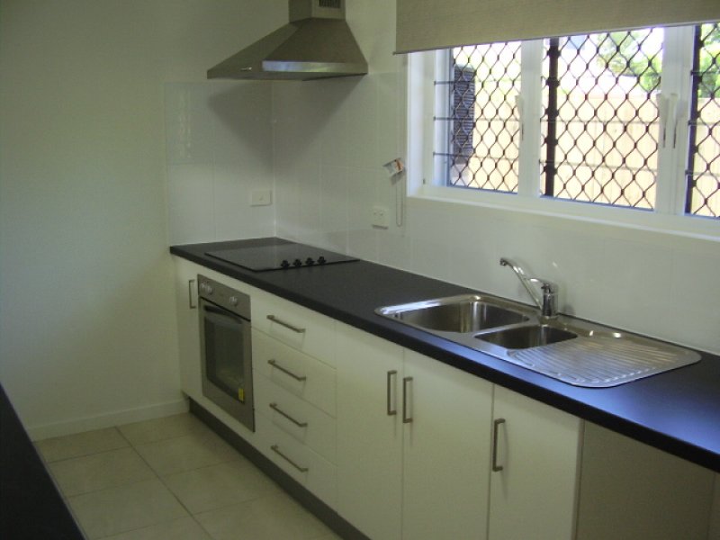 21B Lothair St, PIMLICO QLD 4812