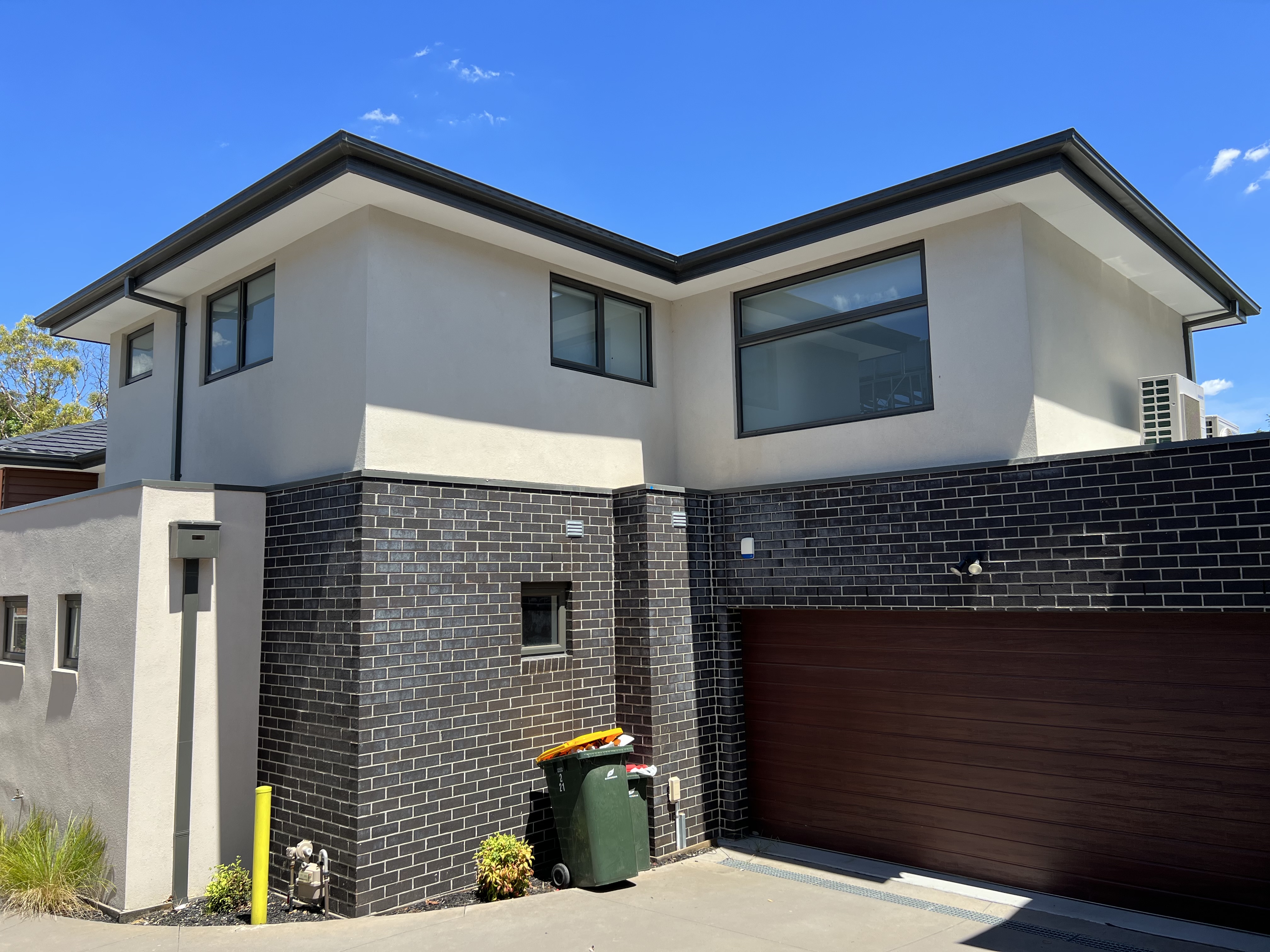 2 / 21 Banool Quadrant, DONCASTER EAST VIC 3109