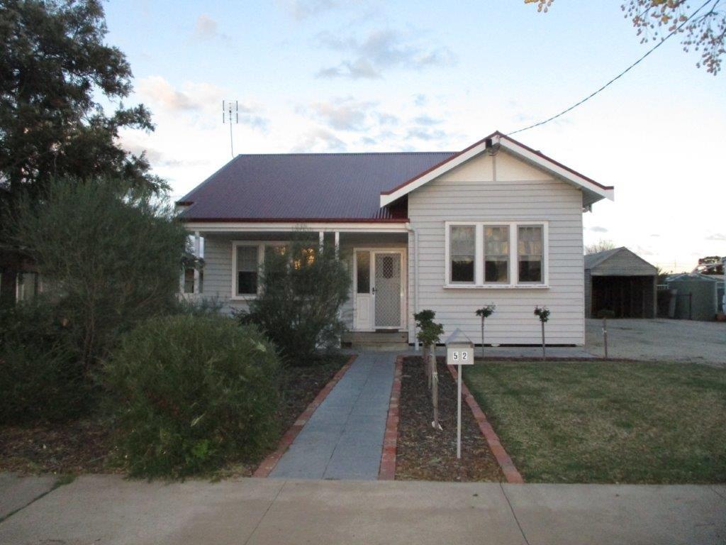52 Cumming Avenue, BIRCHIP VIC 3483