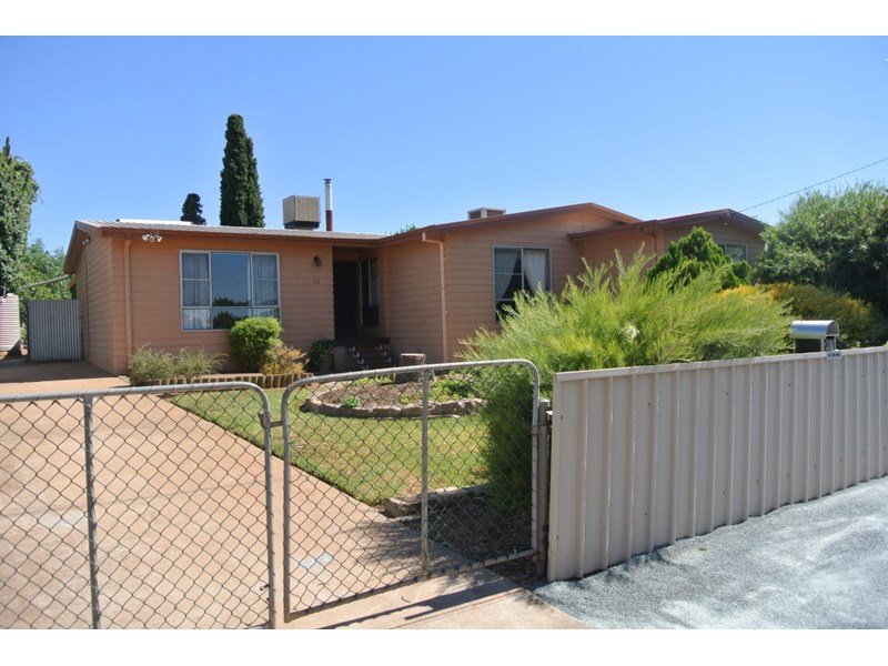 26 Hinemoa Street, KALGOORLIE WA 6430